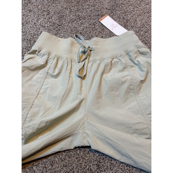 NEW CALIA Nyluxe Mid-Rise Relaxed-Fit Ankle Joggers in Soft Green Size Small - Picture 6 of 11